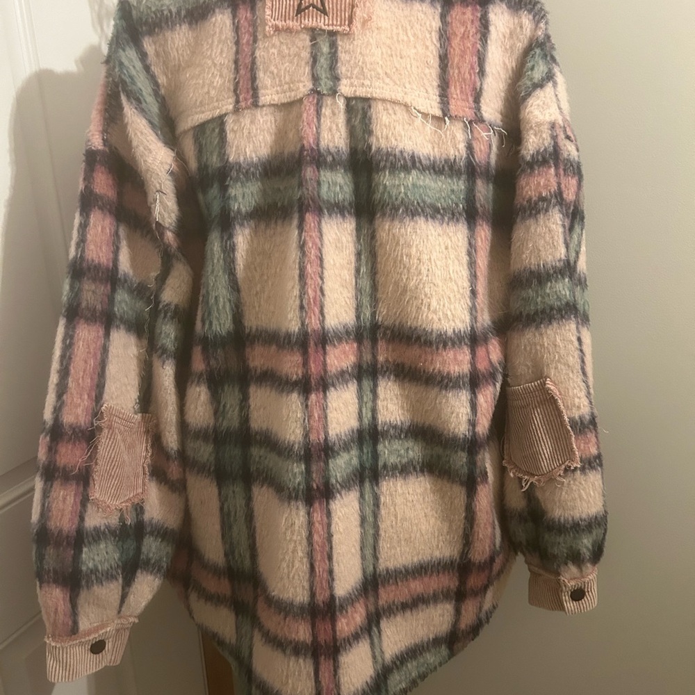 POL jacket/shacket. - Picture 4 of 7